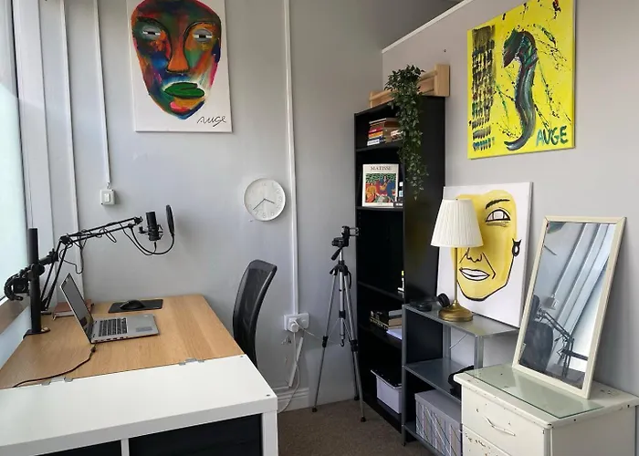 & Cozy Artistic Loft - Walk Everywhere Daire *