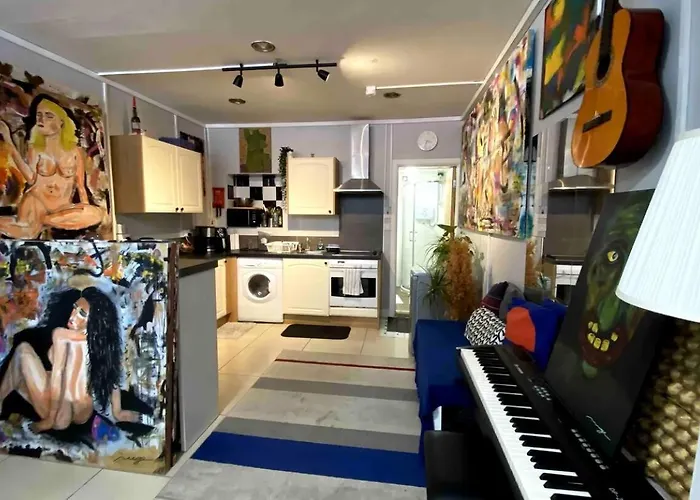 & Cozy Artistic Loft - Walk Everywhere Dublino